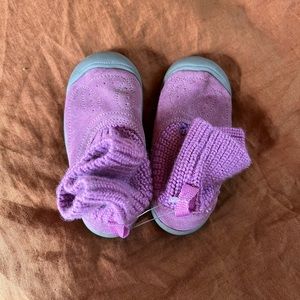 Beautiful Purple kids keen boots
